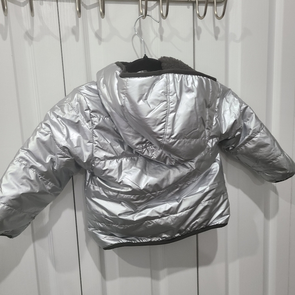 Gap size 2 years reversible puffer jacket - Picture 2 of 4